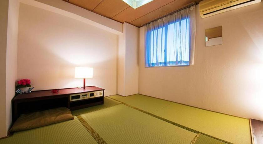 Hotel Town Honmachi Коті Екстер'єр фото